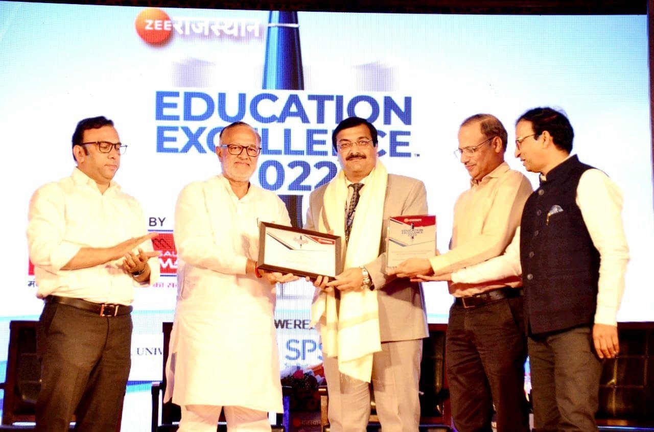 Read more about the article AWARDED THE BEST RESIDENTIAL CO-ED SCHOOL